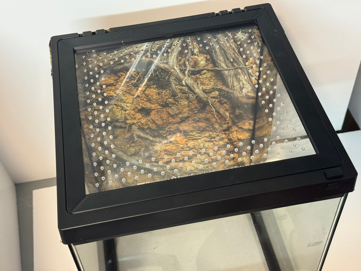 EncloSure™ Enclosure Lid System – For Use On Exo Terra PRO – 12″ × 12″